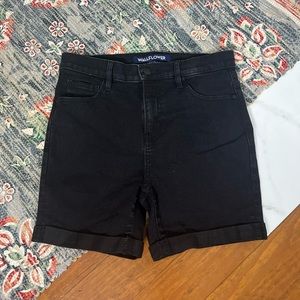 Wallflower irresistible fit black high rise shorts